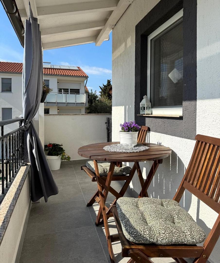 Charming Apartments Dodo Krk Town Exterior photo